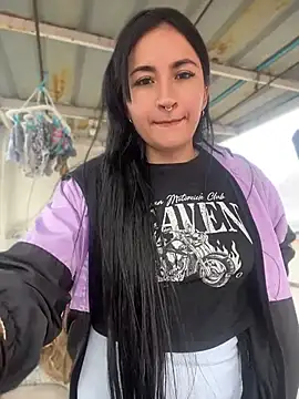 חדר צ'אט בשידור חי של kimberly_peter