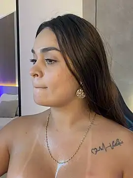Sala de chat en directo de alana_dantes_