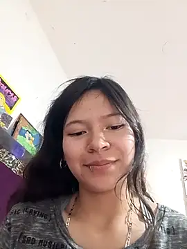 Sala de chat en directo de Ninffa_sweet21