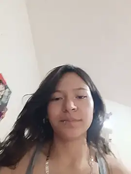 Ninffa_sweet21 লাইভ চ্যাট রুম