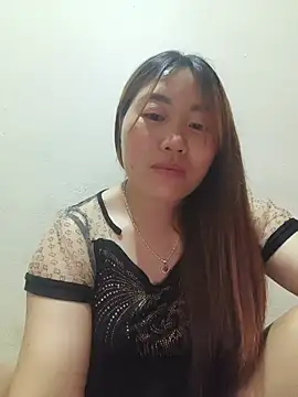 he-se-kin Adlı Modelin Canlı Sohbet Odası