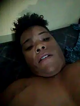 ห้องแชทสดของ DeHotBBW