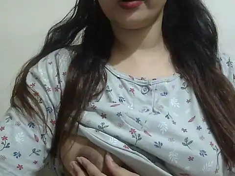 Chat ao vivo de shivi_jaan