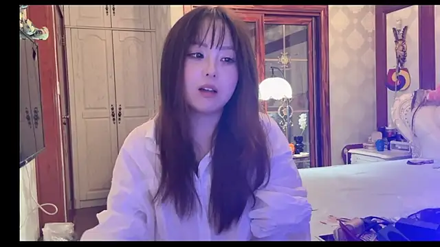 LongLongQueen – live chatrum