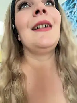 Blonde_Cougar লাইভ সেক্স ক্যাম শো