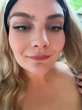 Živá chatovací místnost Blonde_Cougar