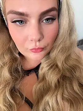 Živá chatovací místnost Blonde_Cougar