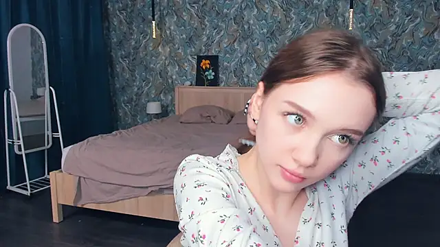 SharriSang – Naživo chatovacia miestnosť