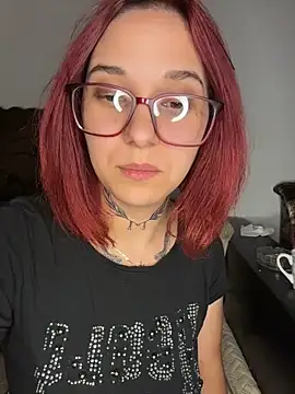 jebise23's Live Chat Room