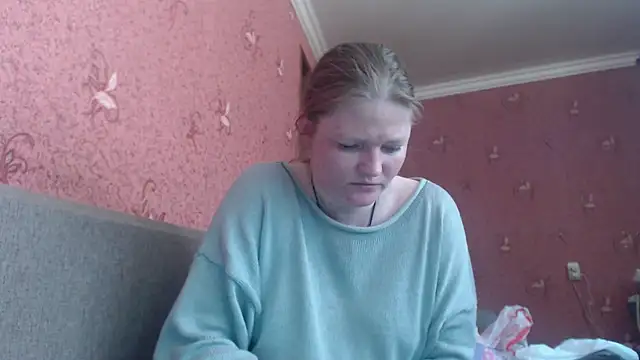 CharleyReid – Naživo chatovacia miestnosť