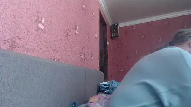 Chat soba uživo modela CharleyReid