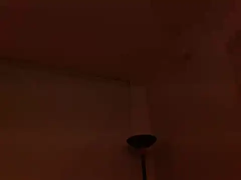 Chat soba uživo modela Violet_Donell