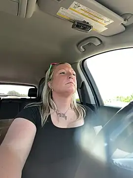 sweetkacibaby – Naživo XXX chat