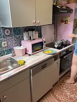 Noraya_ink Adlı Modelin Canlı Sohbet Odası