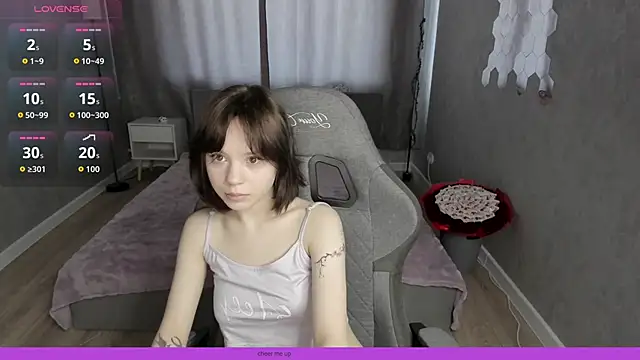 Loly_Cuttie Live Chatraum