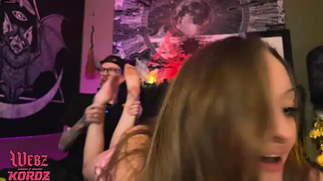 Živá chatovací místnost webzandkordz