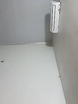 -Bitilu- Adlı Modelin Canlı Sohbet Odası