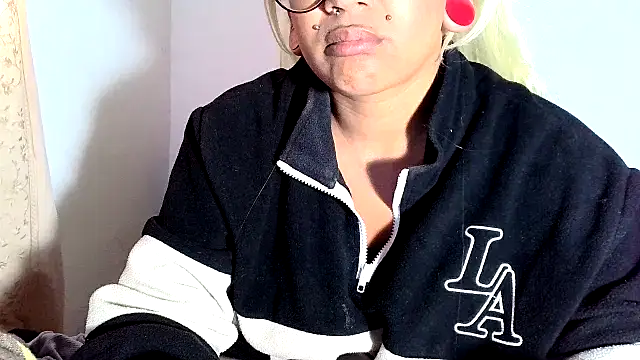 xblackstarX1 Live Chatraum