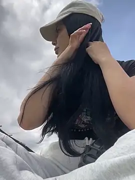 חדר צ'אט בשידור חי של Cami_olarte