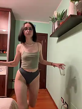 TheaMerve Webcam show