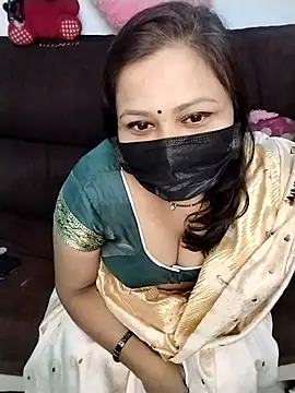 Hoty_bhabii's Live Chat Room