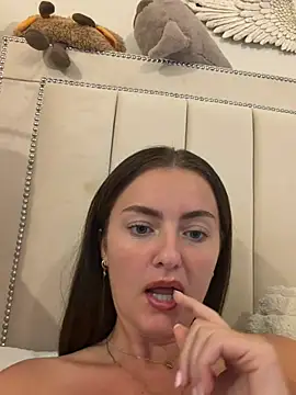 Sala de chat ao vivo de LolaSkyee