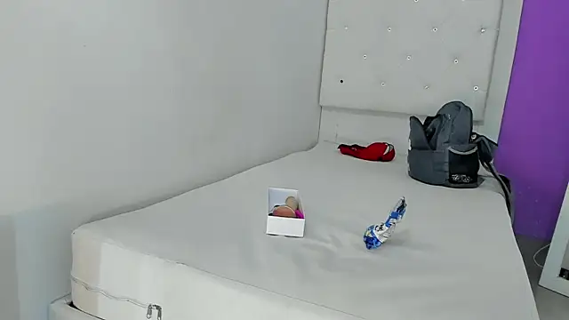 Pokój czatu na żywo – Camila_and_Johan_naughty