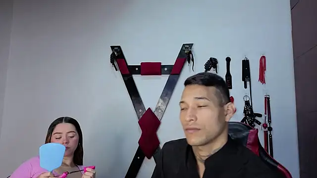عرض كام Hana_and_Zeta2026 الجنسي المباشر