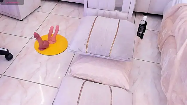 ห้องแชทสดของ megann_glow