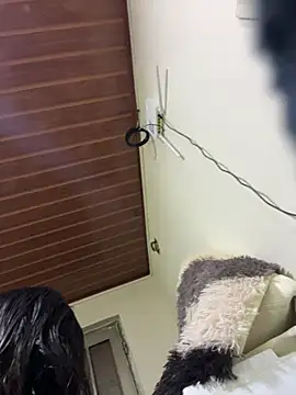 Norabyxxx Adlı Modelin Canlı Sohbet Odası