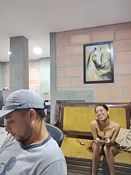 ห้องแชทสดของ Lucy_slupyyy_hard