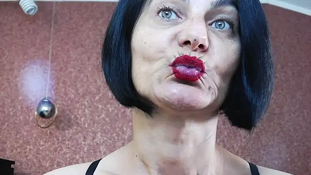 Chat ao vivo de KalystaSwiss