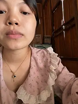 Chat soba uživo modela -Vaci-