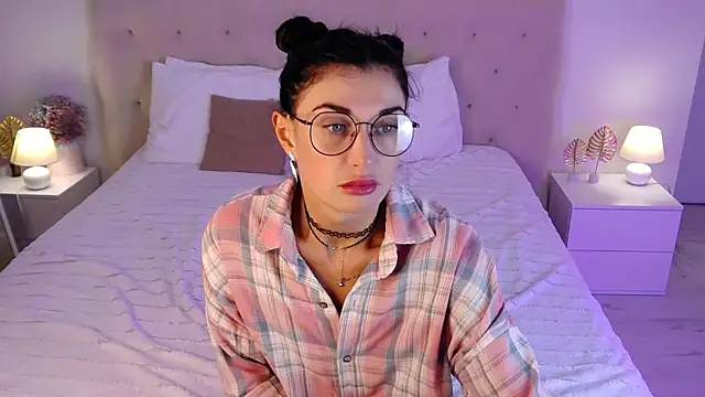AriannaCruise Adlı Modelin Canlı Sohbet Odası