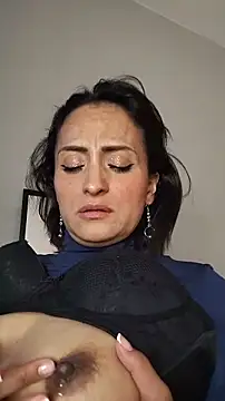 evazul Live chatroom