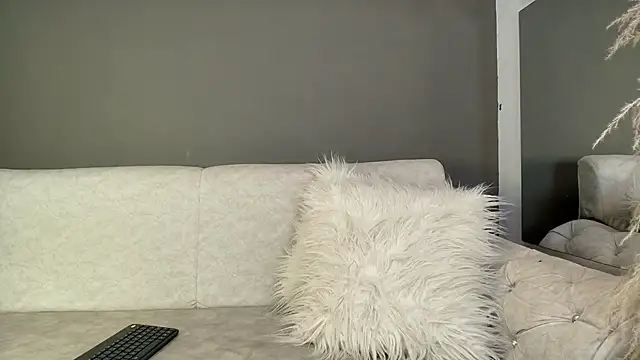 Zoee_8 Live Chatraum