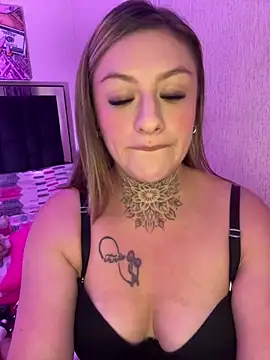 Sala de chat ao vivo de Elie-RothXXX