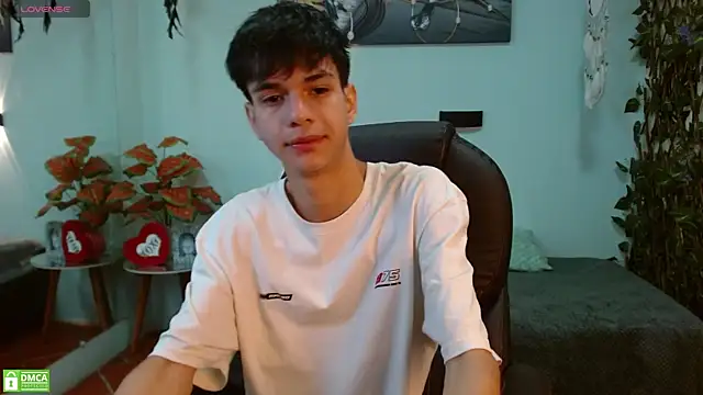 maxim_rod: онлайн-секс-шоу