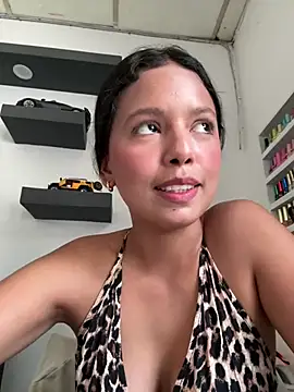 Cataleya2026's Live Chat Room