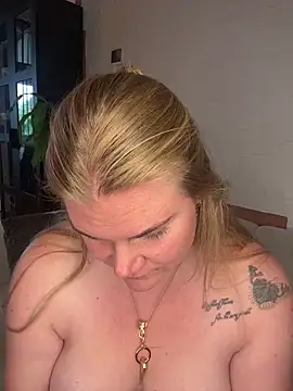 SexyBlondJoanna-Exclusief Adlı Modelin Canlı Sohbet Odası