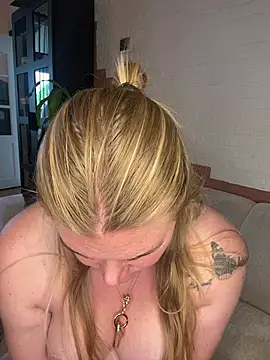 Chatroom en direct de SexyBlondJoanna-Exclusief