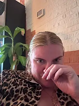 Živá chatovací místnost SexyBlondJoanna-Exclusief