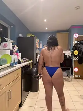 Sala de chat en directo de Itsivybelle_filthymilfuk