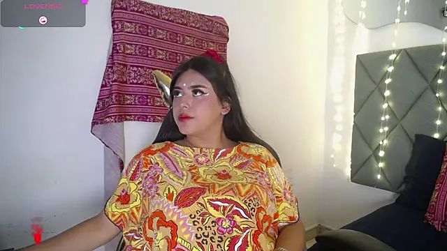 devika_kumar Adlı Modelin Canlı Sohbet Odası