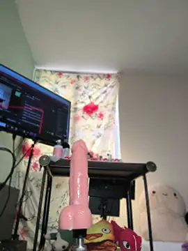חדר צ'אט בשידור חי של Chloee_Reed