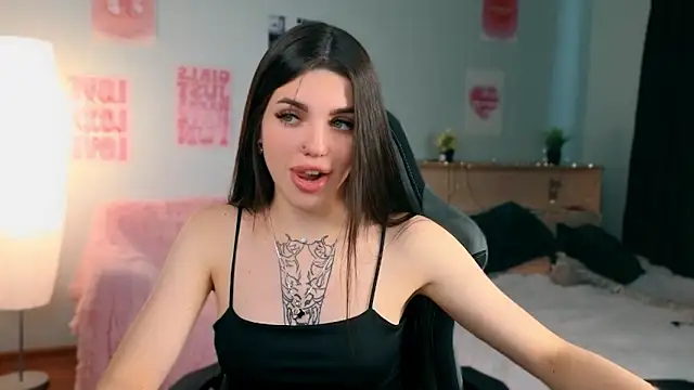 חדר צ'אט בשידור חי של molly_rettyy