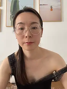 you-520n Live chat-huone