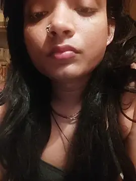 SweetTsAngel Adlı Modelin Canlı Seks Kamerası Şovu