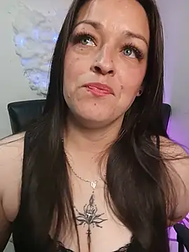Isa_bluee Cameră chat live