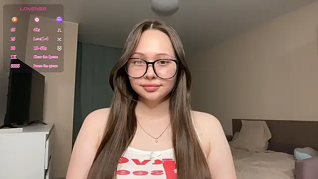 AnnaMilt's Live Chat Room